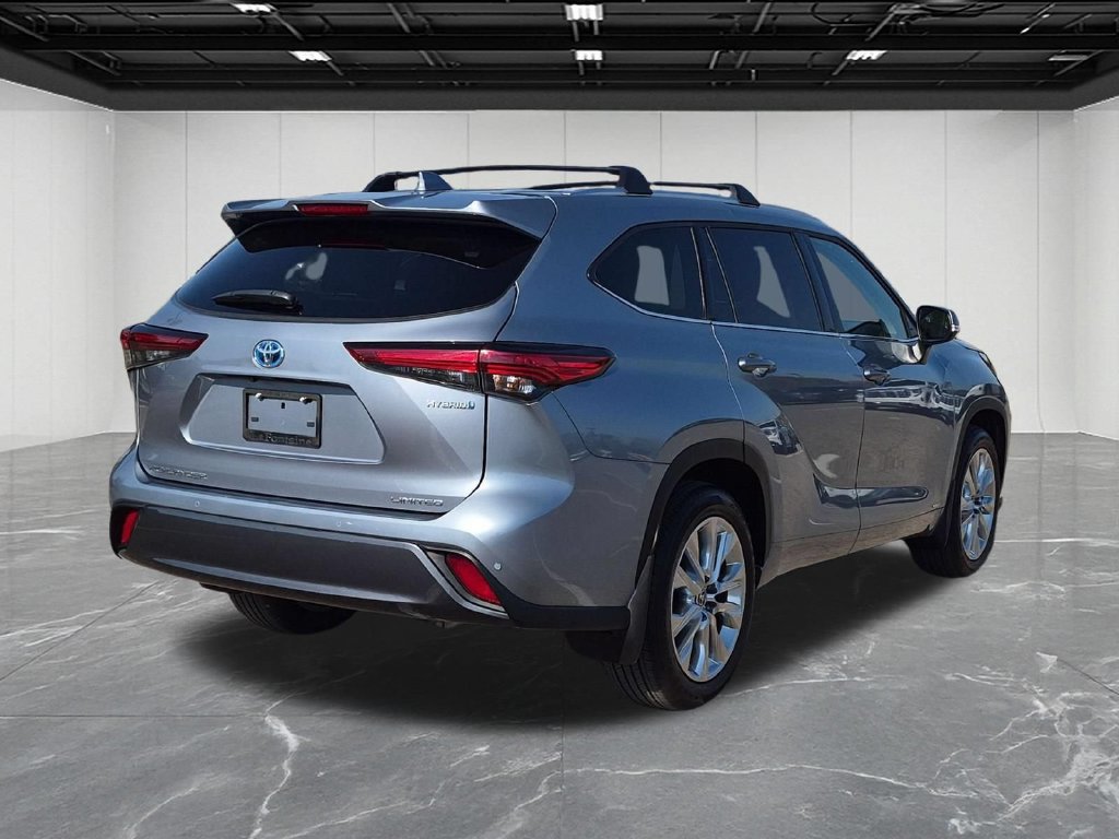 Used 2023 Toyota Highlander Limited AWD/4WD image 5