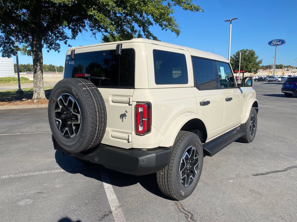 New 2026 Ford Bronco Outer Banks AWD/4WD image 7