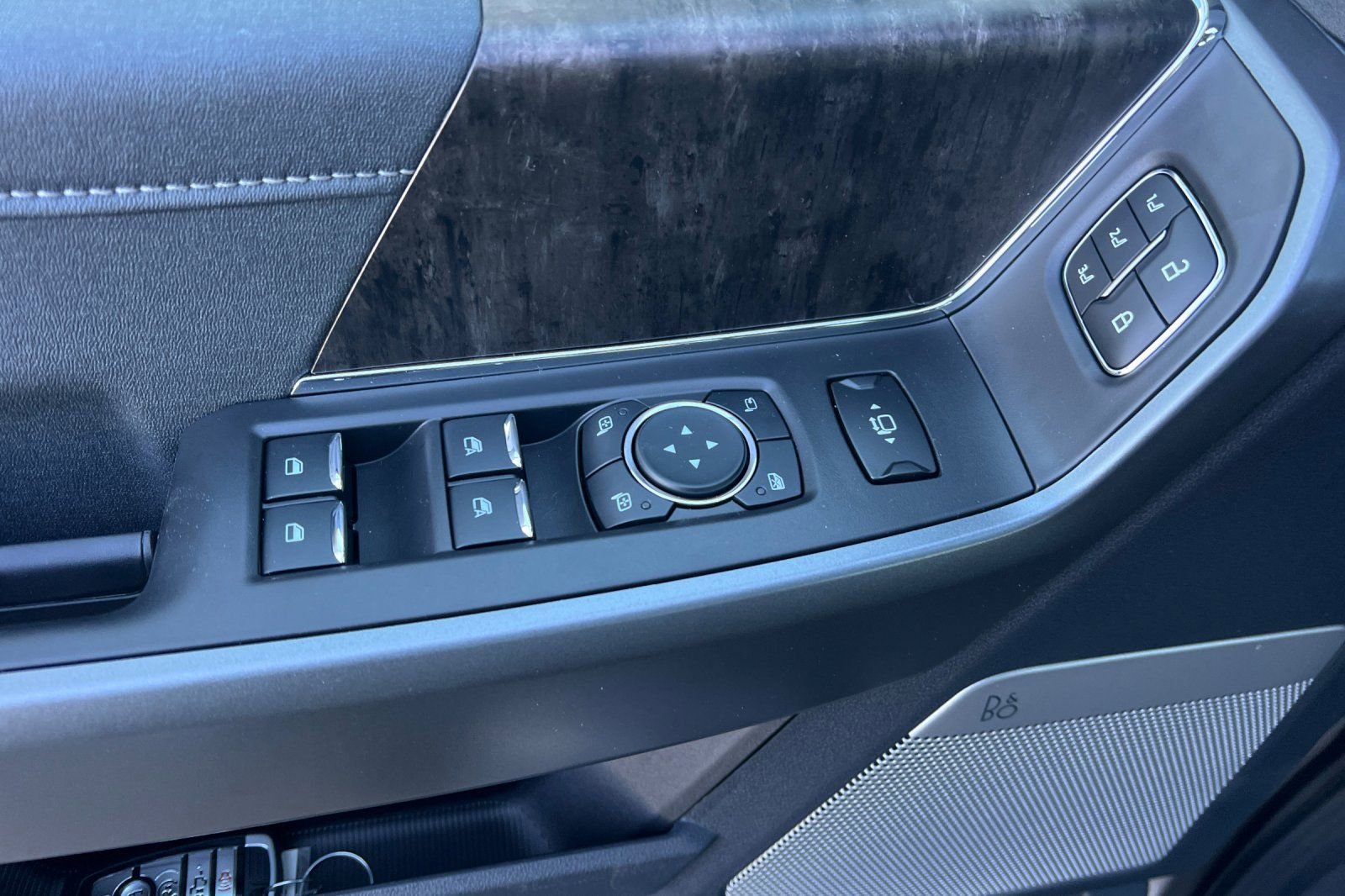 New 2026 Ford F250 Lariat w/ Chrome Package image 9