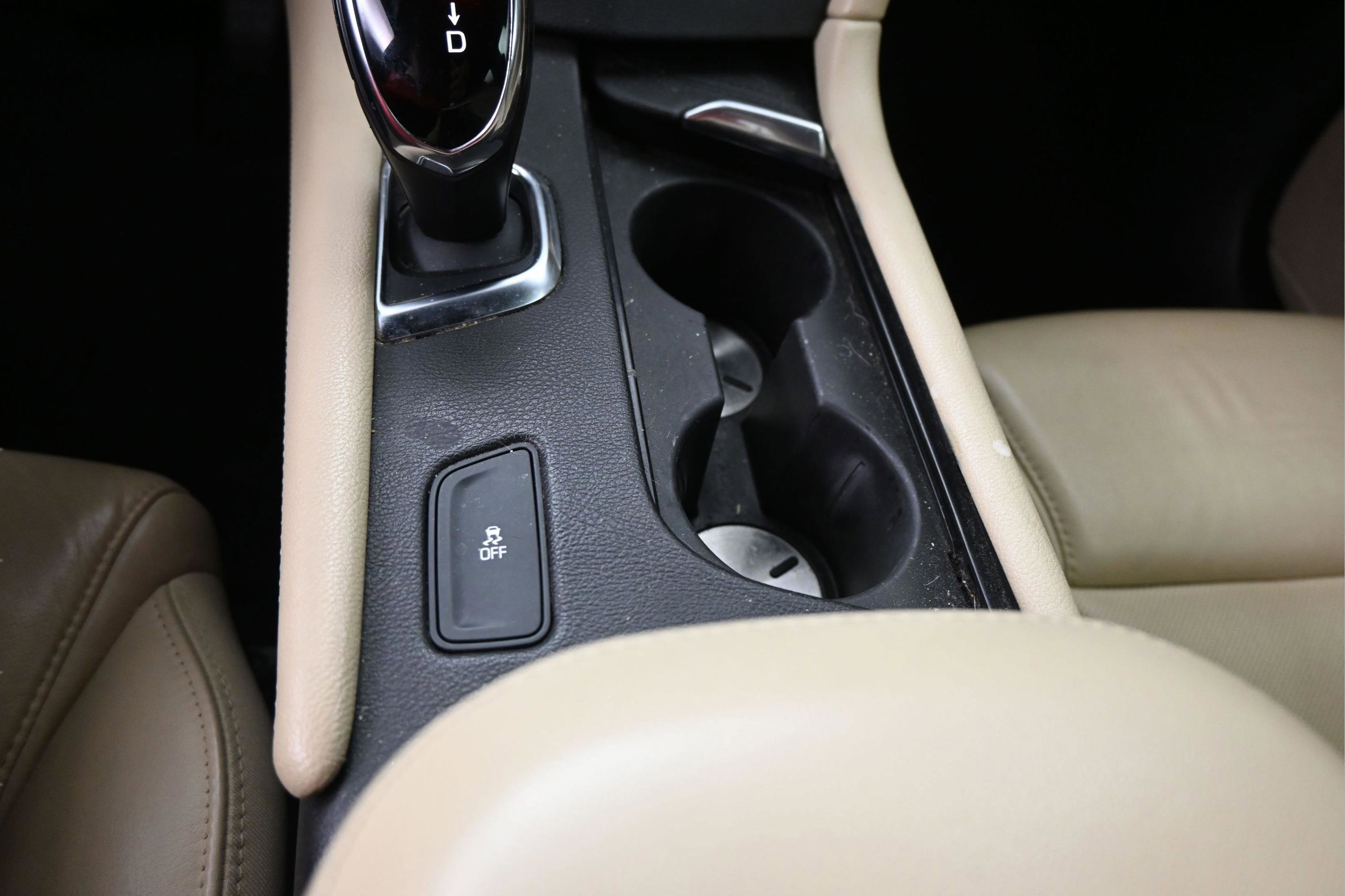 Used 2018 Cadillac XT5 Luxury w/ Driver Awareness Package FWD image 30
