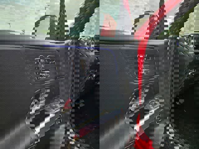 Used 2026 Mercedes-Benz GLB 250 image 15