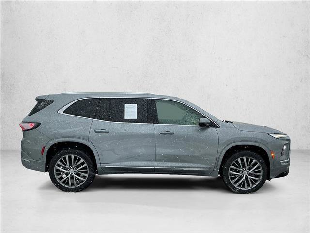 Used 2026 Buick Enclave Avenir w/ Super Cruise Package image 4