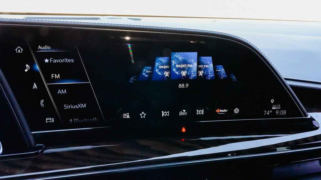 Used 2021 Cadillac Escalade Sport Platinum AWD/4WD image 20