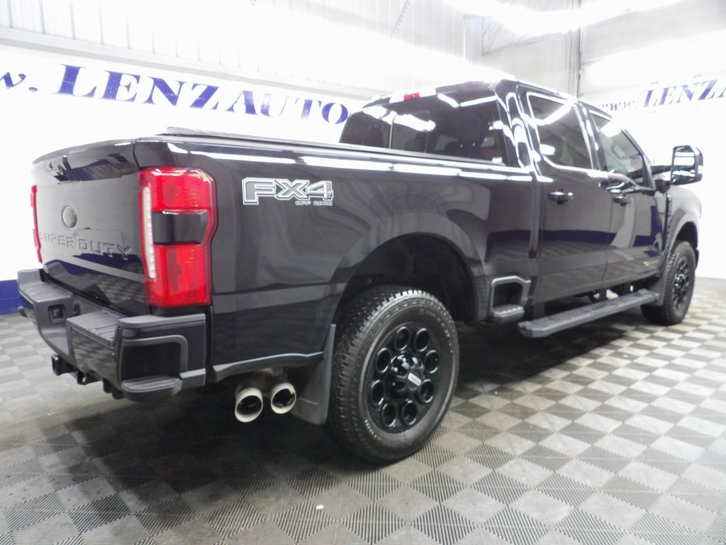 Used 2024 Ford F250 Lariat w/ Black Appearance Package image 4