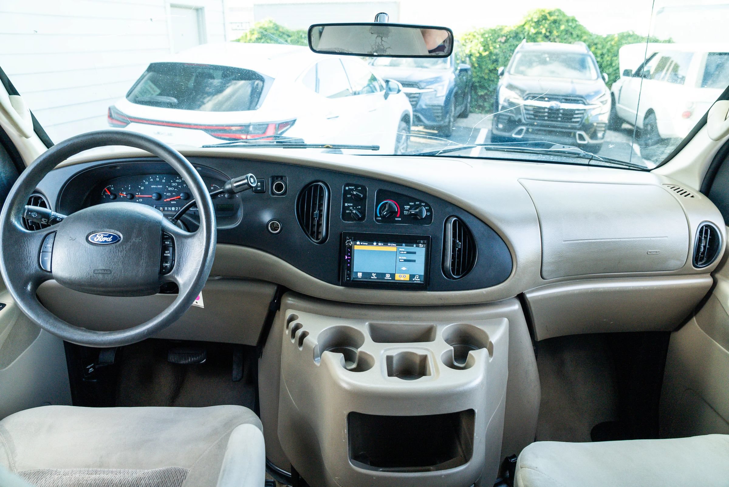 Used 2006 Ford E-350 and Econoline 350 XL RWD image 18