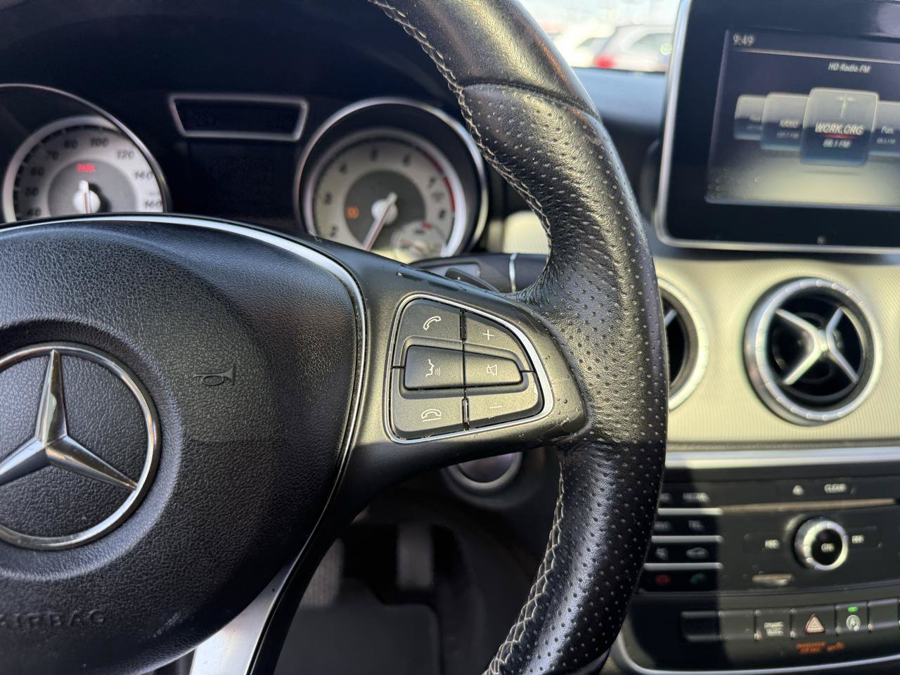 Used 2016 Mercedes-Benz CLA 250 image 14