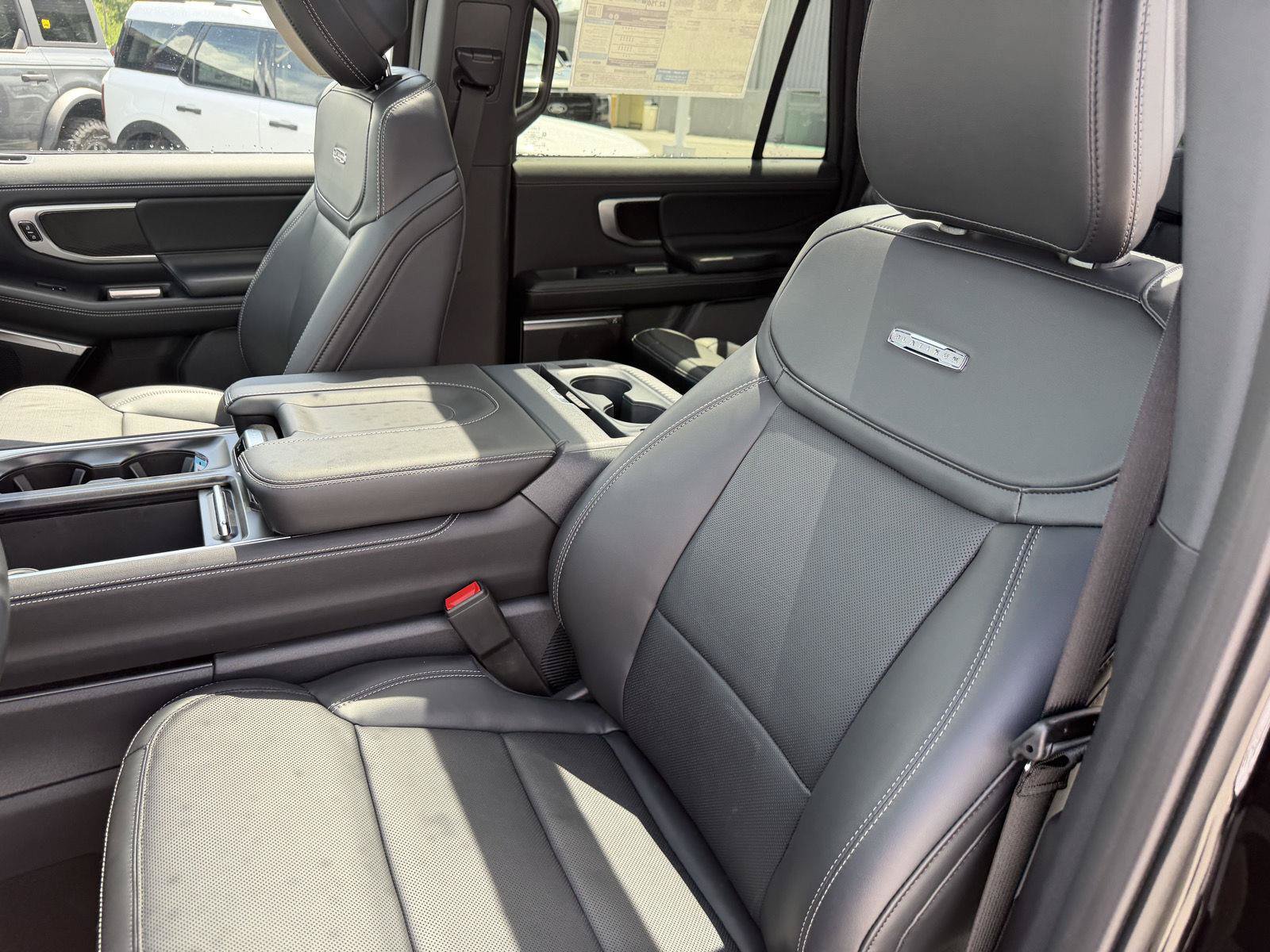 New 2026 Ford Expedition Max Platinum w/ Stealth Appearance Package AWD/4WD image 55