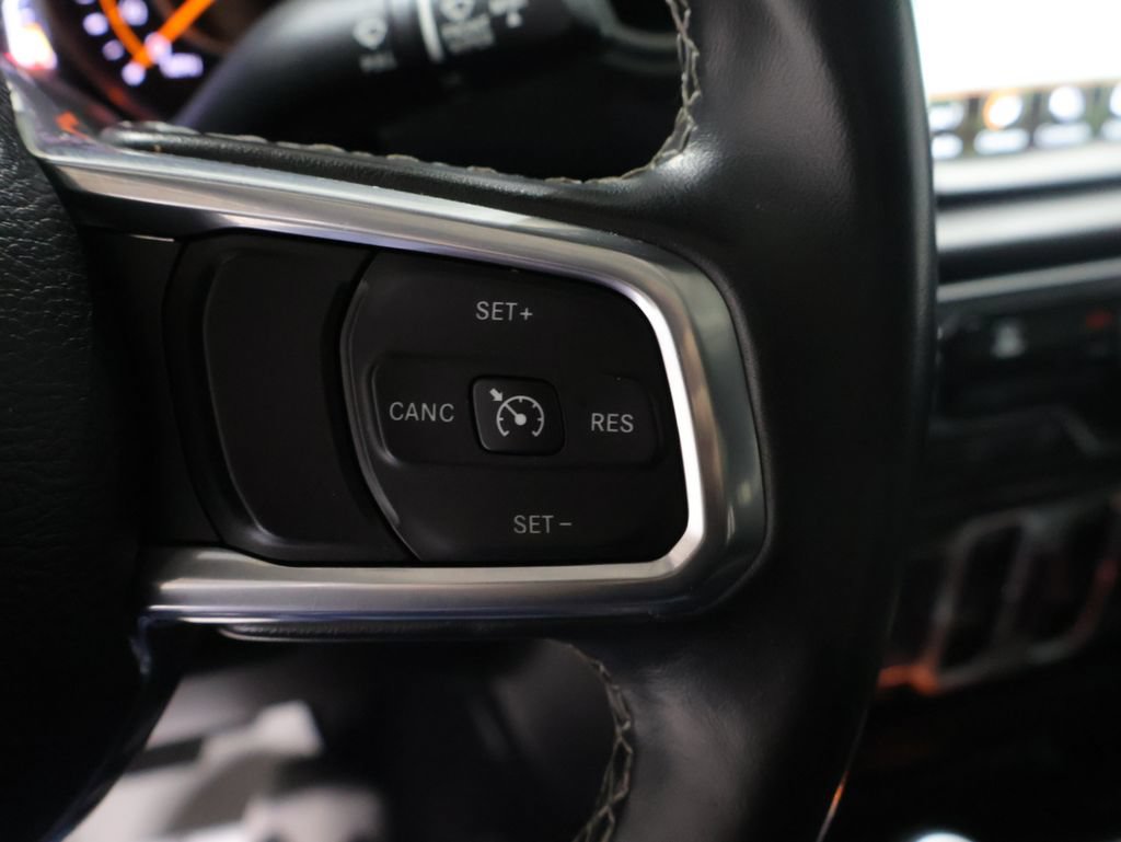 Used 2021 Jeep Gladiator Overland AWD/4WD image 32