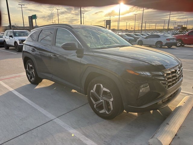 Used 2023 Hyundai Tucson SEL w/ Convenience Package image 3