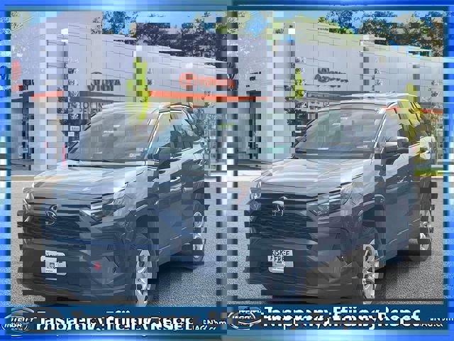 Used 2025 Toyota RAV4 LE image 6