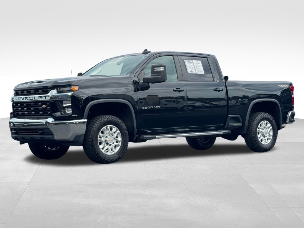 Used 2022 Chevrolet Silverado 2500 LT AWD/4WD image 3
