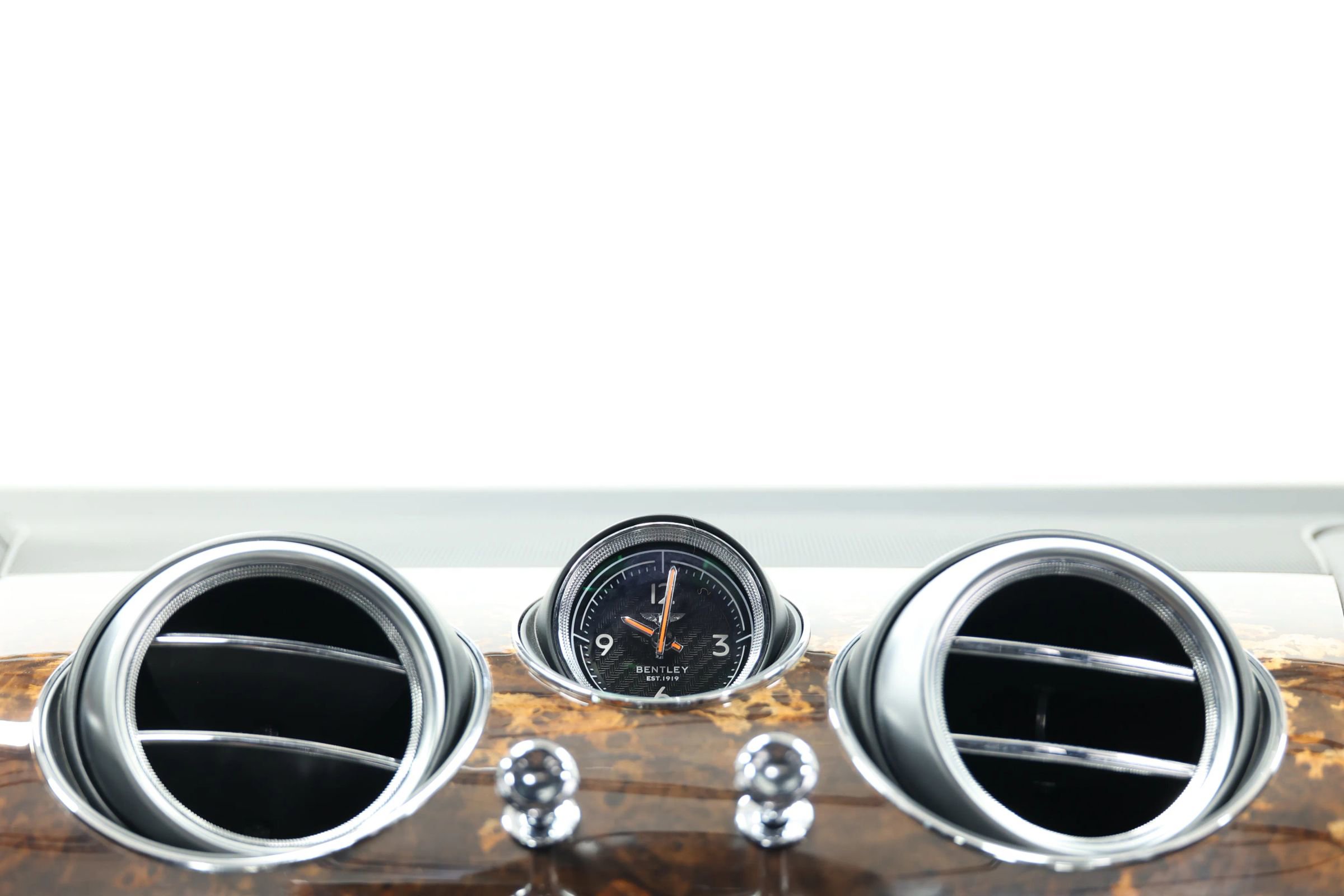 Used 2017 Bentley Bentayga image 37