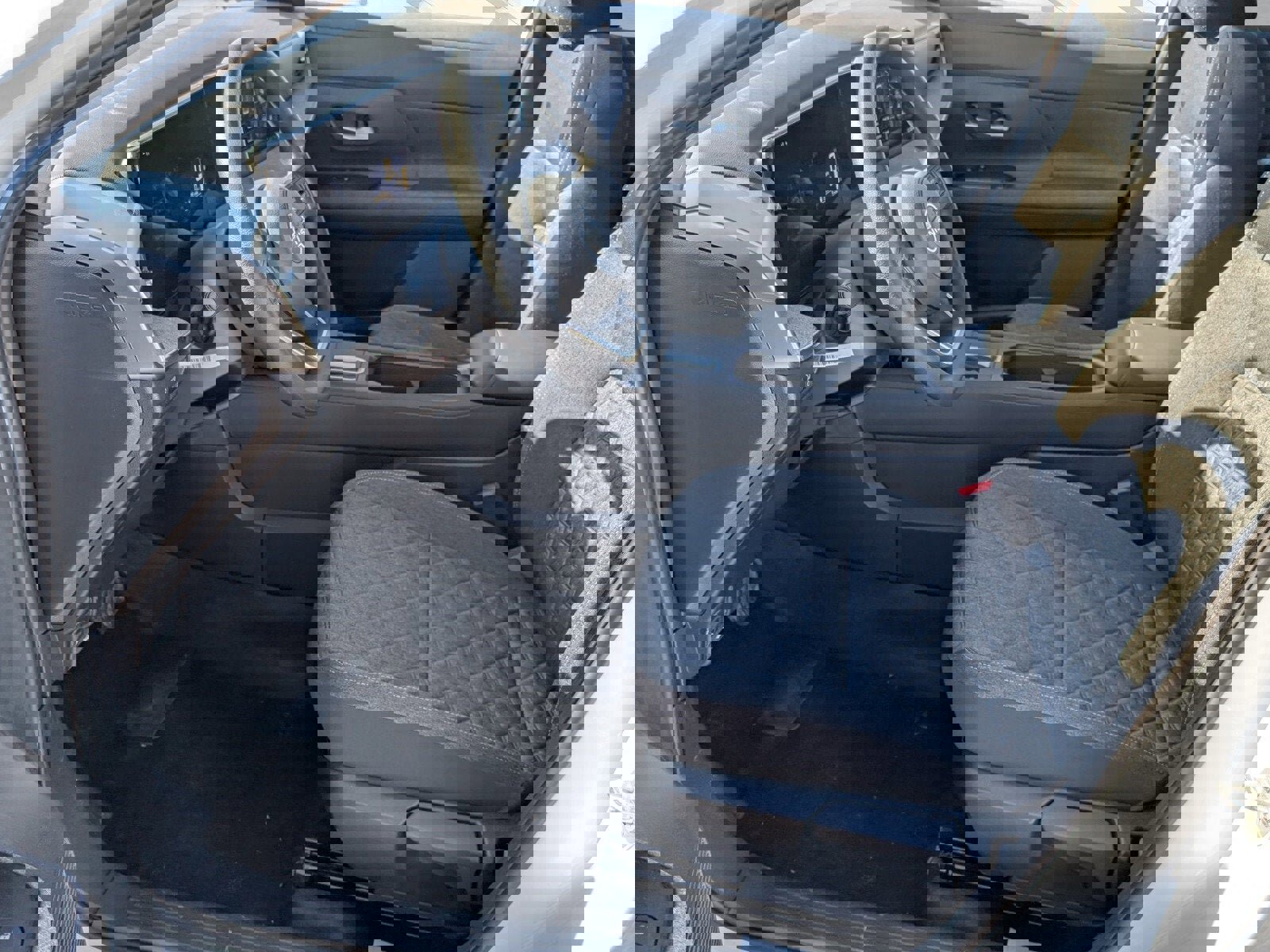 New 2026 Nissan Kicks SV w/ SV Premium Package image 5