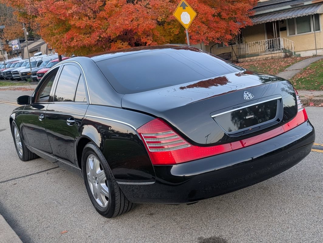 Used 2005 Maybach 57 RWD image 9
