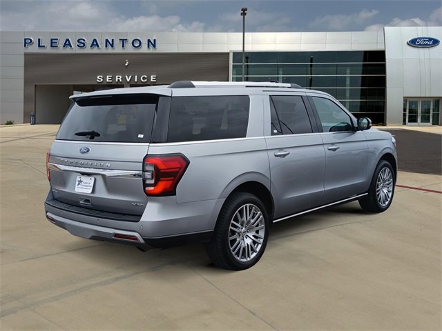 Used 2024 Ford Expedition Max Limited image 5