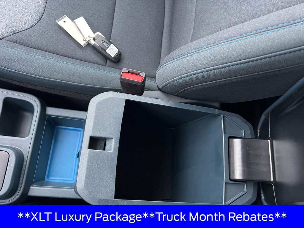 New 2025 Ford Maverick XLT w/ XLT Luxury Package image 32