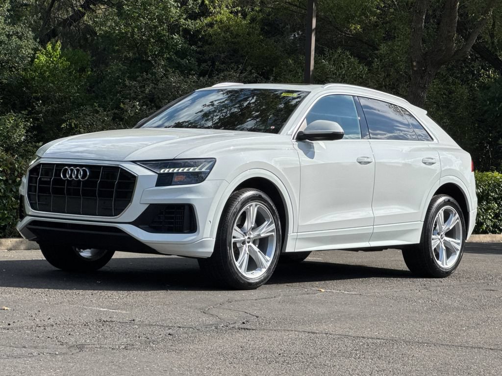 Certified 2023 Audi Q8 Premium w/ Convenience Package AWD/4WD image 9