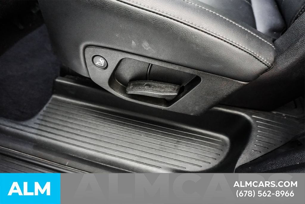 Used 2024 Kia Telluride EX w/ EX Captain's Chair Package FWD image 53