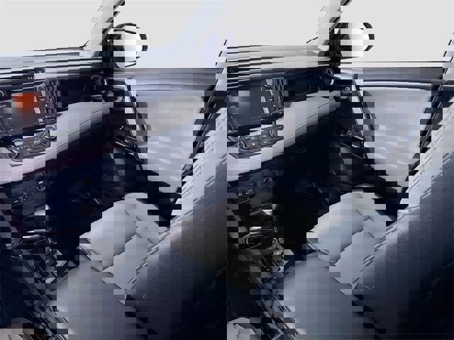 Certified 2018 Toyota RAV4 Limited image 31