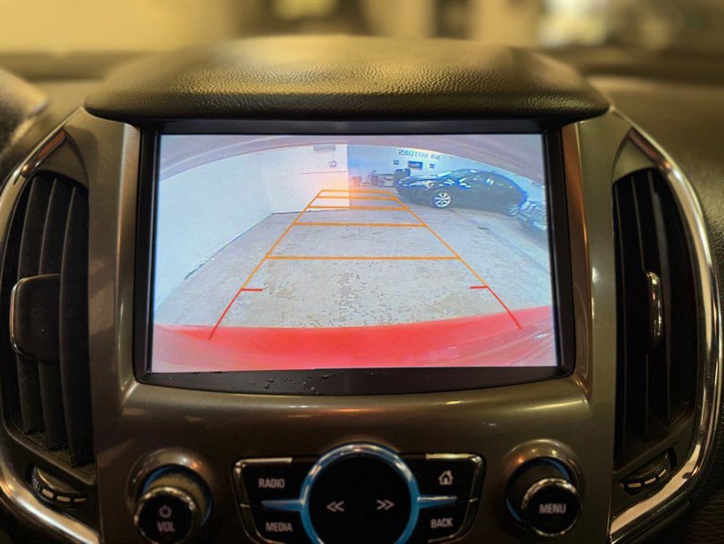 Used 2017 Chevrolet Cruze LT w/ Sun And Sound Package image 15