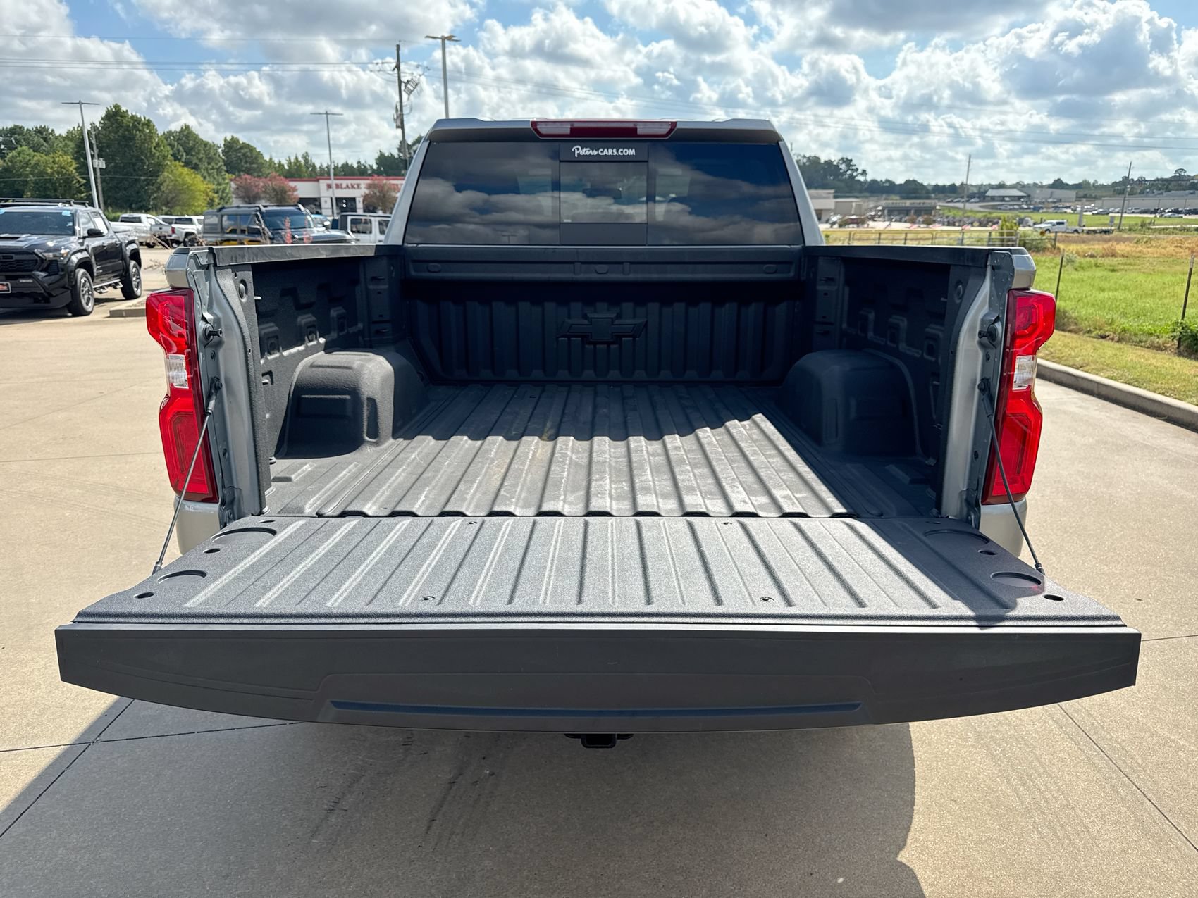 Used 2026 Chevrolet Silverado 1500 LTZ AWD/4WD image 23