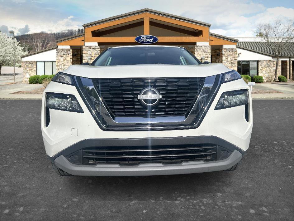 Used 2023 Nissan Rogue S AWD/4WD image 2