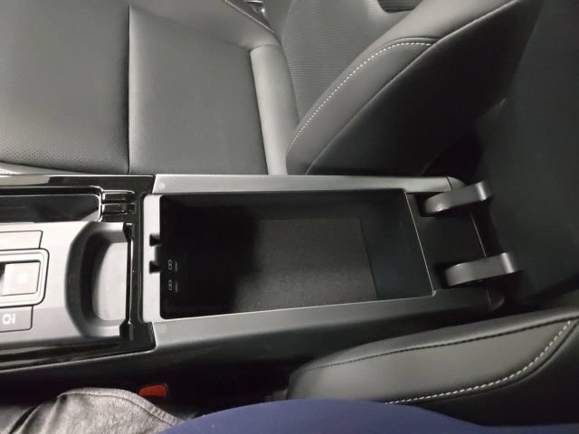 New 2026 Toyota Prius XLE FWD image 28