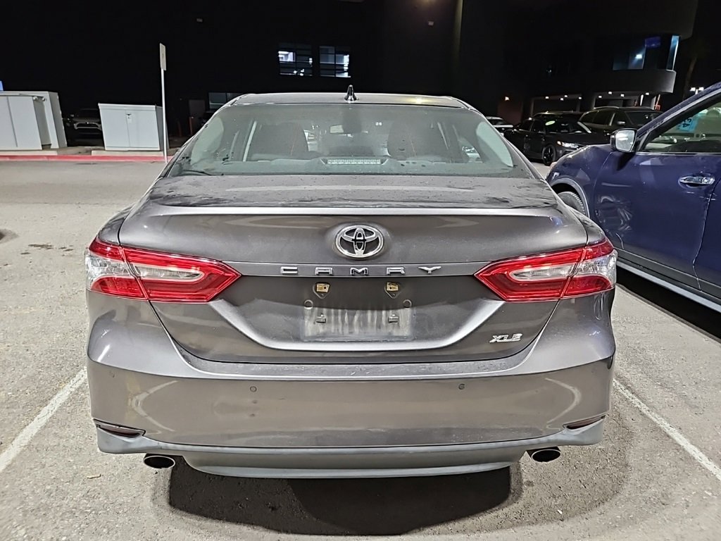 Used 2018 Toyota Camry XLE image 5