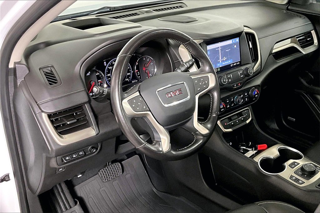 Used 2022 GMC Terrain Denali w/ Denali Premium Package image 13