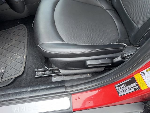 Used 2015 MINI Cooper 4-Door Hardtop image 21