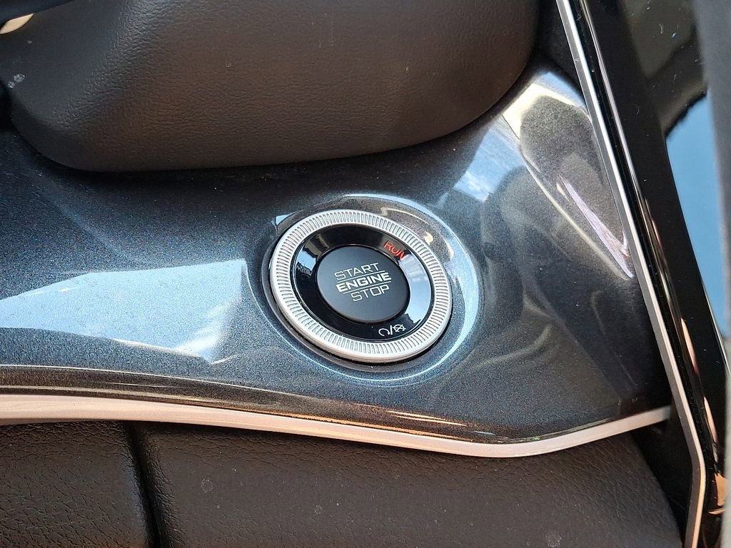 Used 2023 Jeep Grand Cherokee Laredo image 22