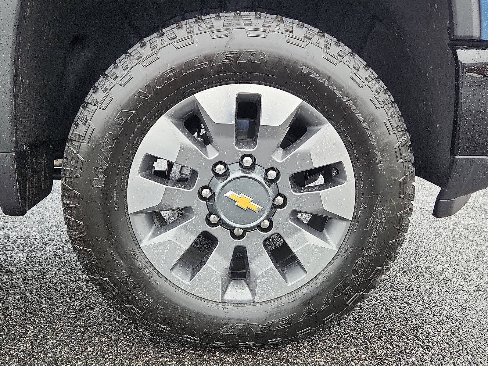 Certified 2026 Chevrolet Silverado 2500 Custom w/ Custom Convenience Package AWD/4WD image 8