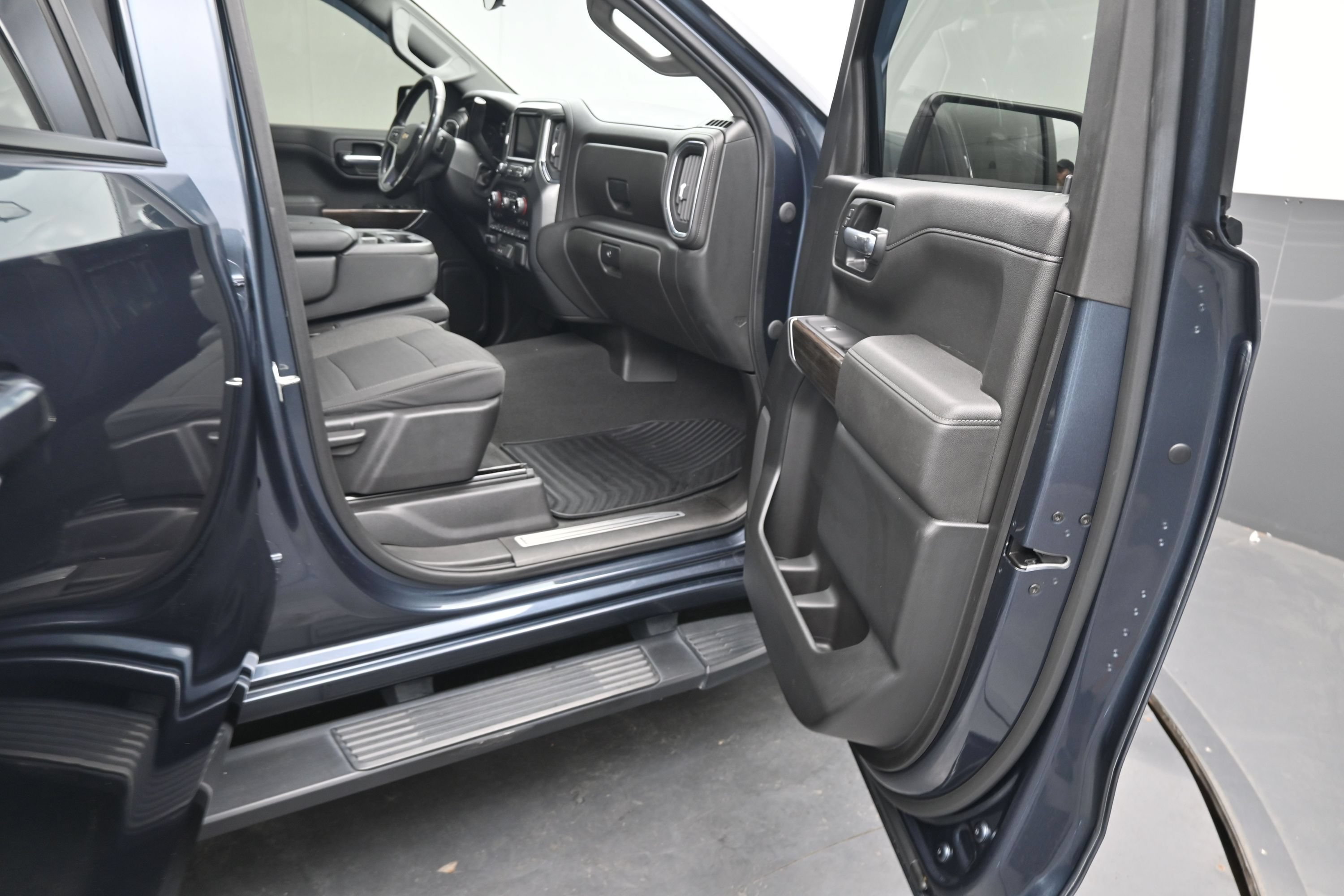 Used 2021 Chevrolet Silverado 1500 LT w/ All Star Edition Plus AWD/4WD image 13