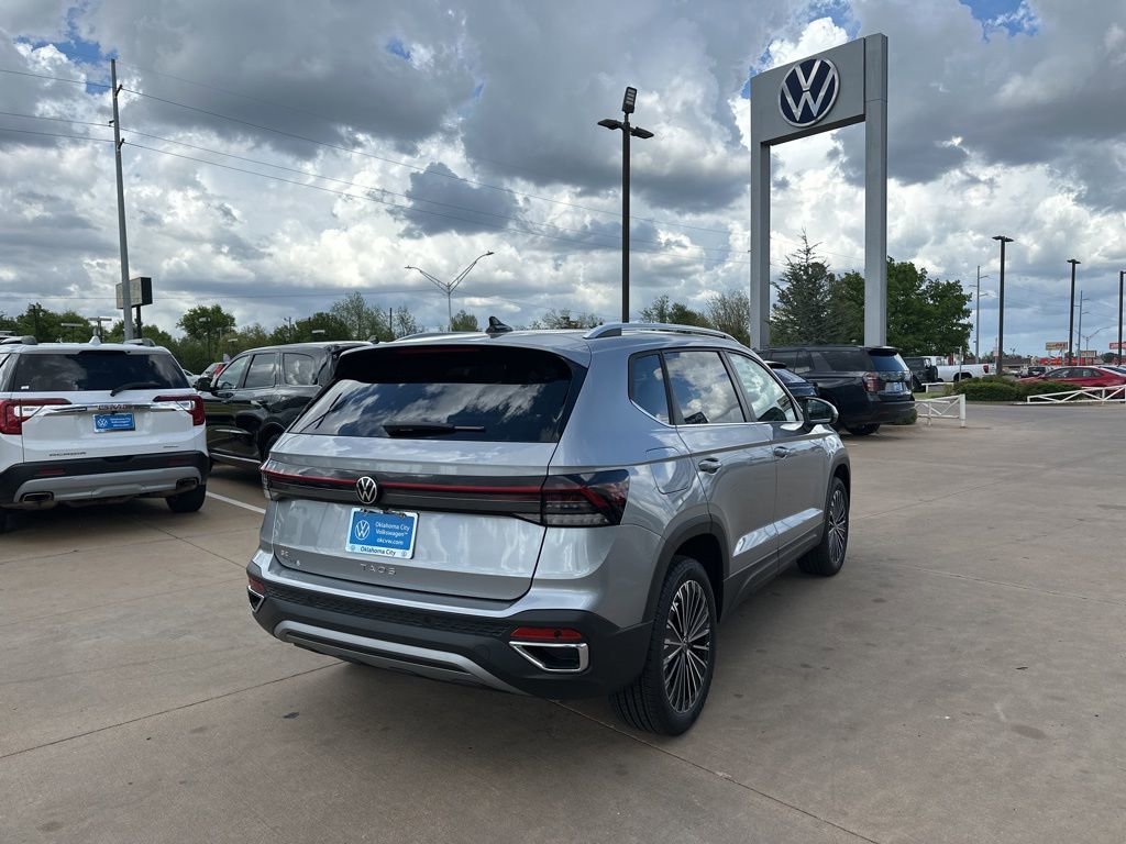New 2026 Volkswagen Taos SE FWD image 5