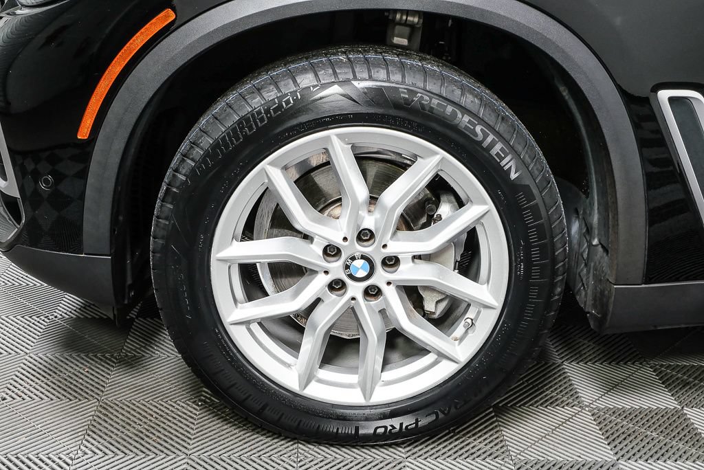 Used 2023 BMW X5 xDrive40i w/ Premium Package AWD/4WD image 37