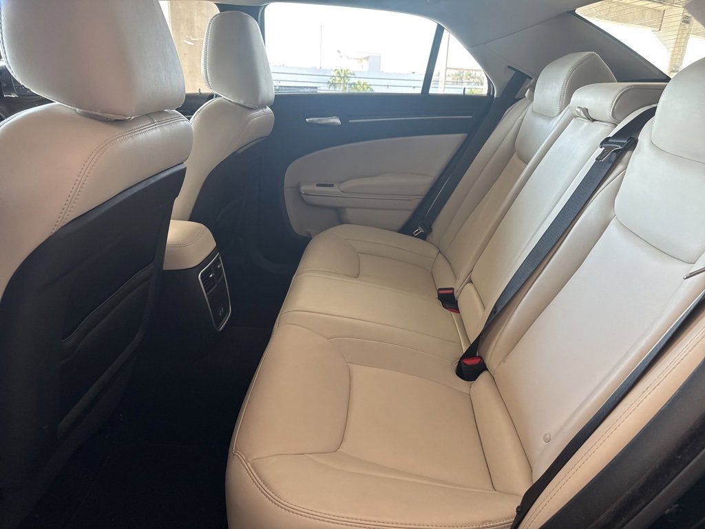 Used 2023 Chrysler 300 Touring L image 16