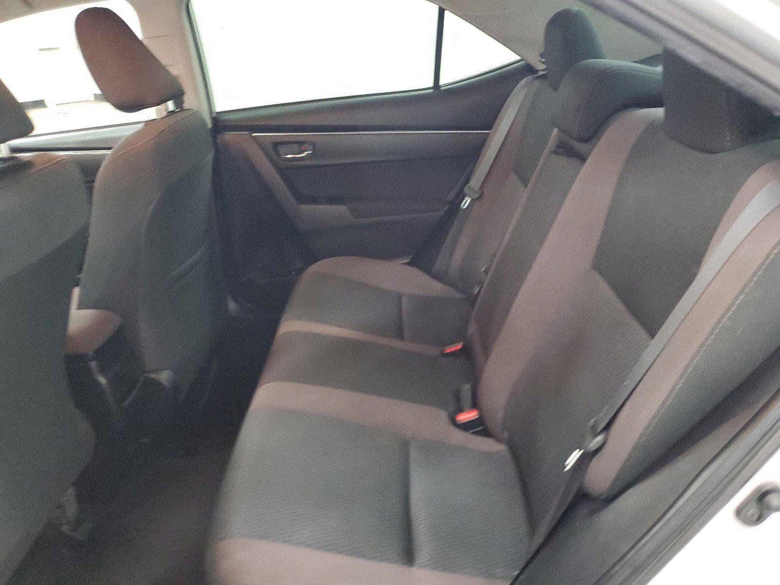 Used 2019 Toyota Corolla LE image 17