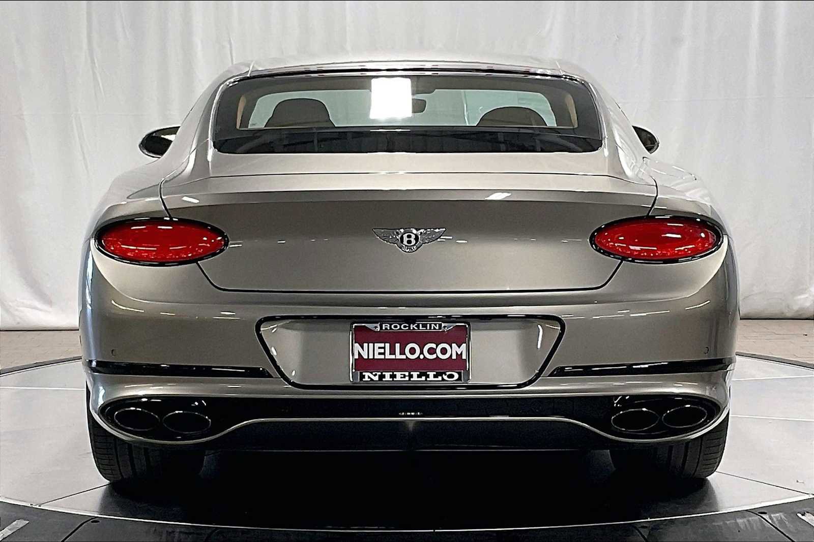 Used 2022 Bentley Continental GT image 9