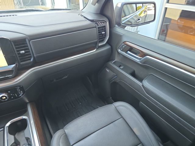 Certified 2023 GMC Sierra 1500 SLT w/ SLT Premium Package image 14