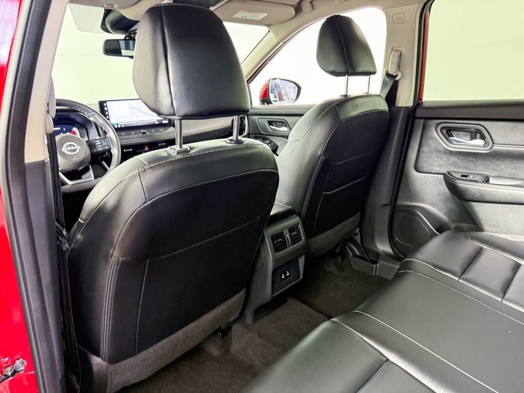 Certified 2024 Nissan Rogue SL image 45