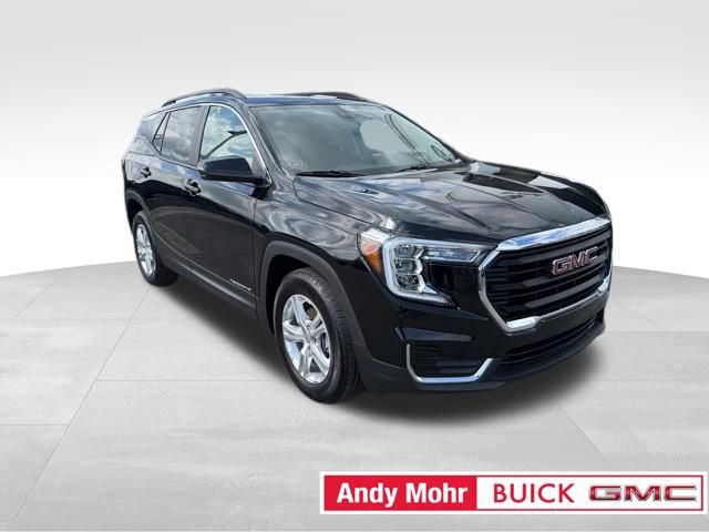 Used 2024 GMC Terrain SLE w/ Driver Convenience Package FWD image 3