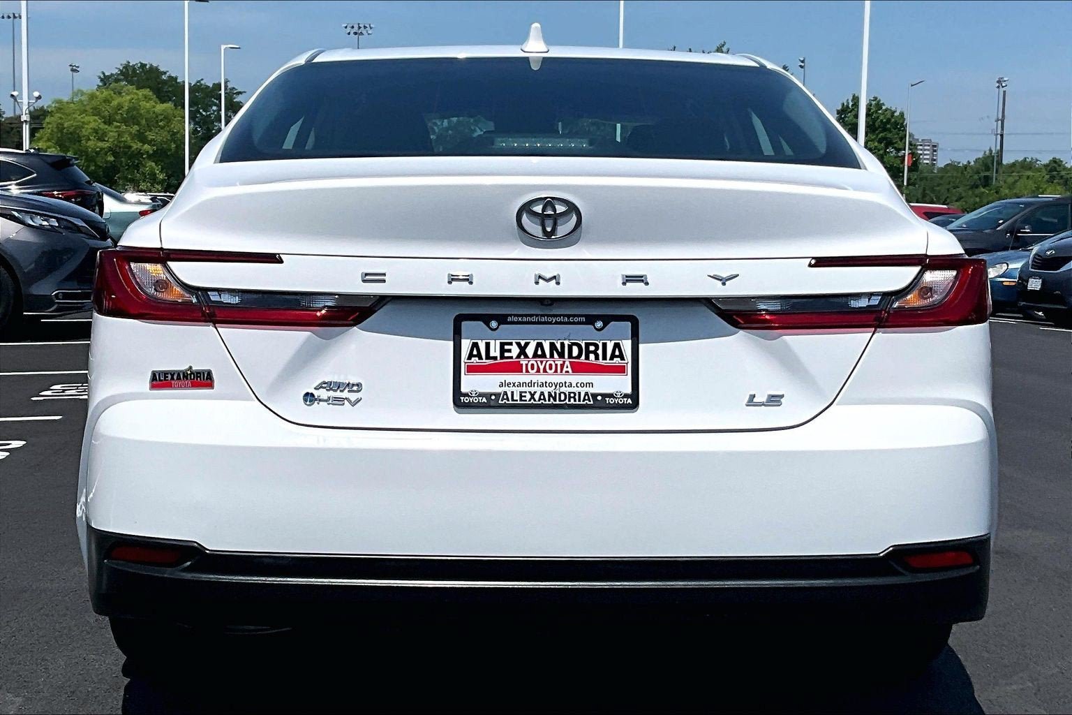 Used 2025 Toyota Camry LE w/ Convenience Package AWD/4WD image 4