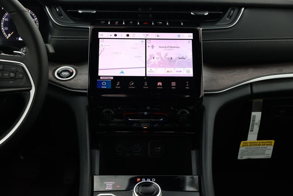 New 2025 Jeep Grand Cherokee Limited image 23