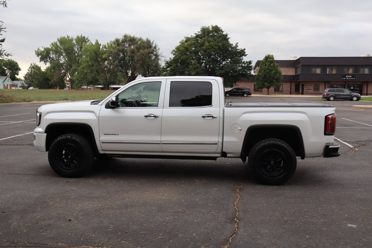 Used 2018 GMC Sierra 1500 Denali AWD/4WD image 10