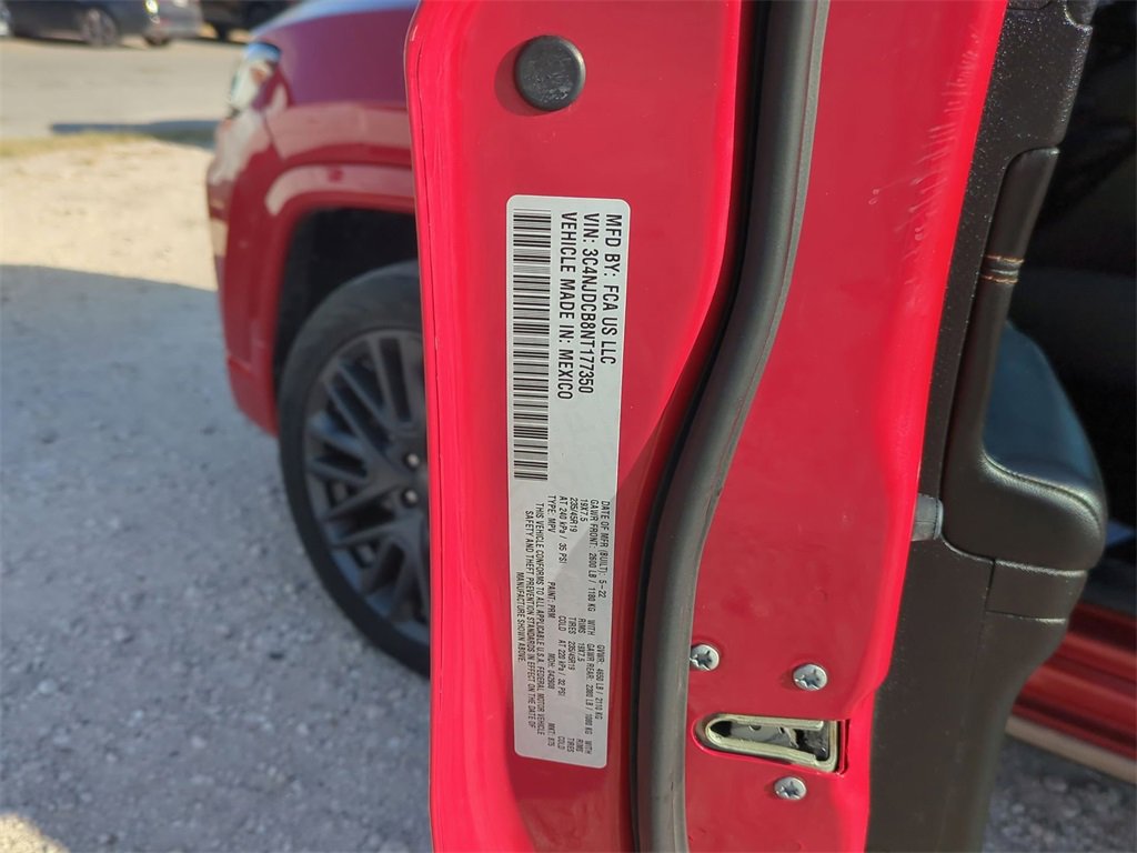 Used 2022 Jeep Compass Limited image 32