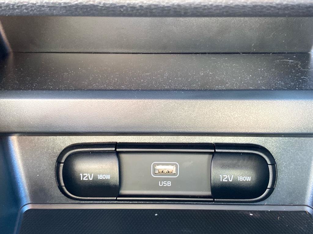 Certified 2025 Kia Soul LX FWD image 15