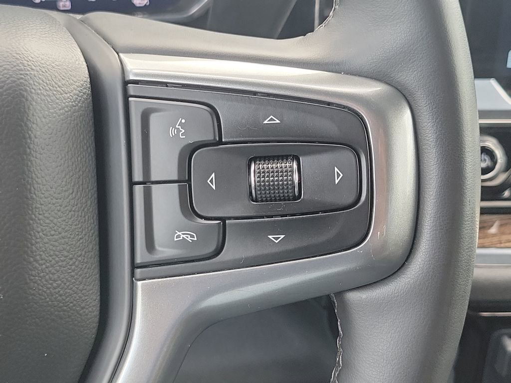 Used 2025 Chevrolet Silverado 1500 LT image 26