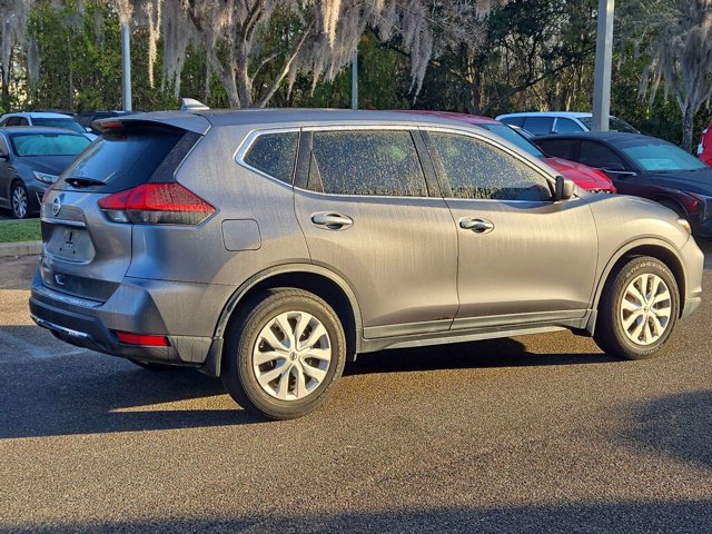 Used 2018 Nissan Rogue S image 3
