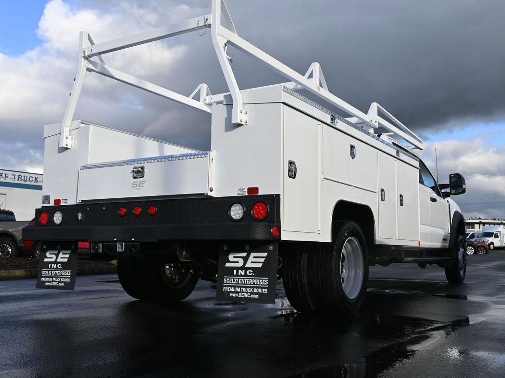 New 2026 Ford F550 4x4 Crew Cab image 7