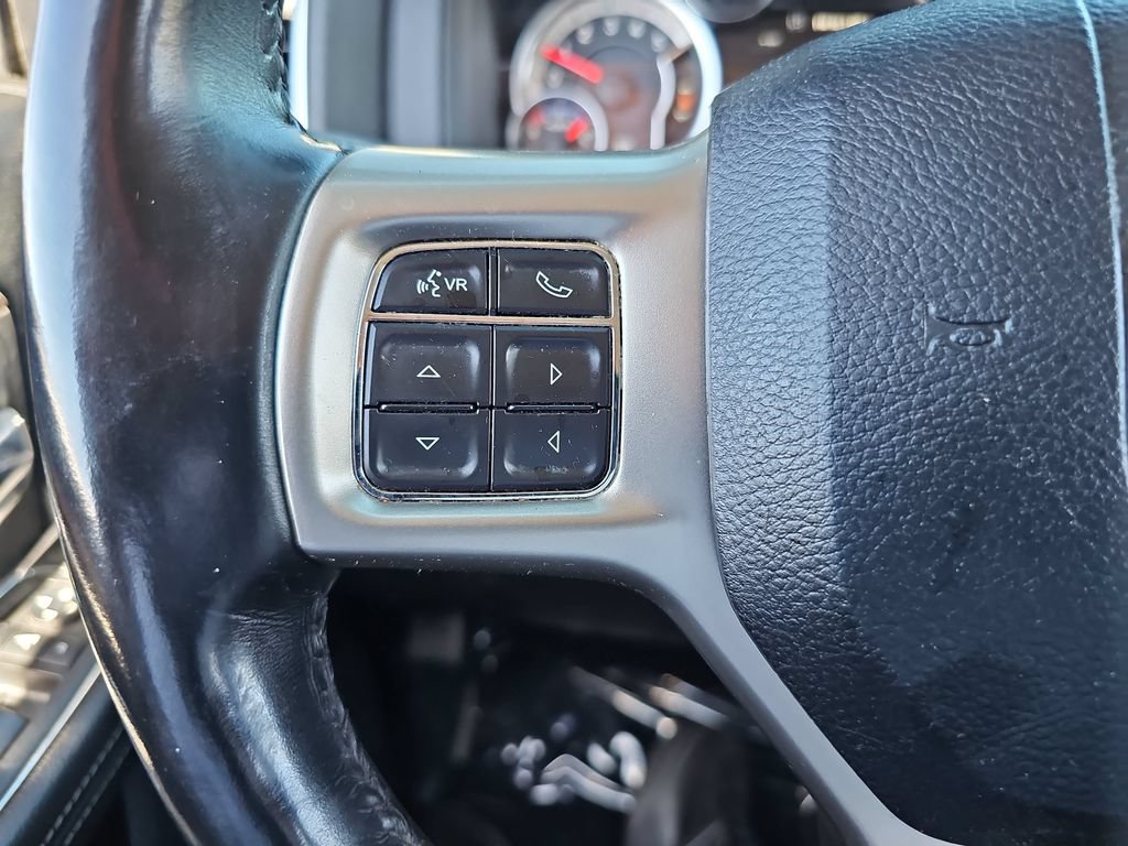 Used 2018 RAM 3500 Laramie w/ Convenience Group AWD/4WD image 11